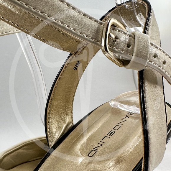 W 9.5M Bandolino Strappy Heels - Picture 10 of 10